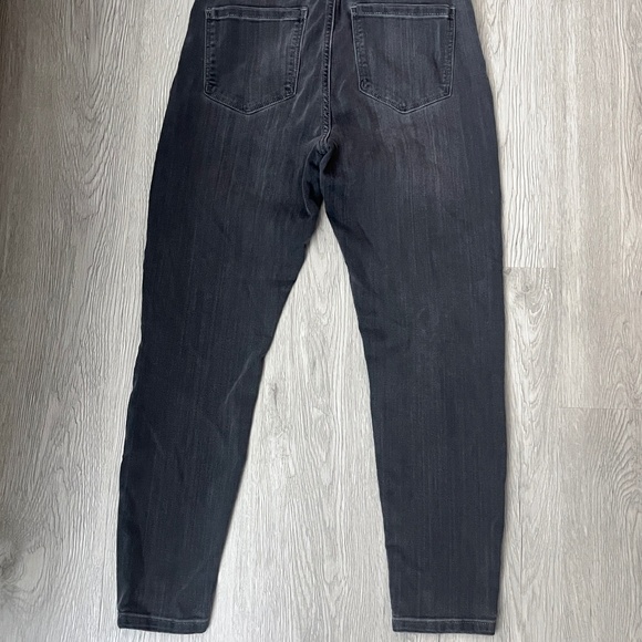 Liver Pool LA Women's The High Rise Ankle Jeans, Gray, Size 6 Petite - Picture 10 of 13